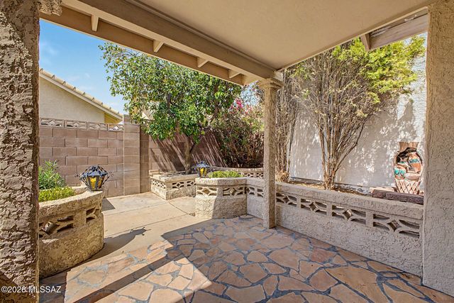 3740 W Koshare Lane, Tucson, AZ 85742