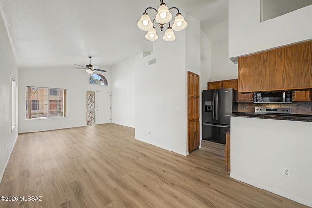 3740 W Koshare Lane, Tucson, AZ 85742