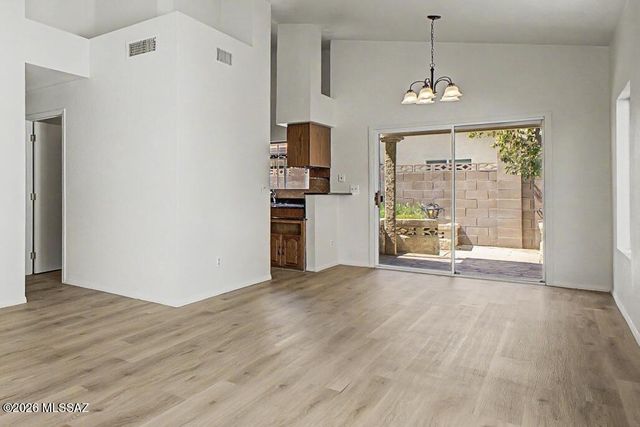 3740 W Koshare Lane, Tucson, AZ 85742