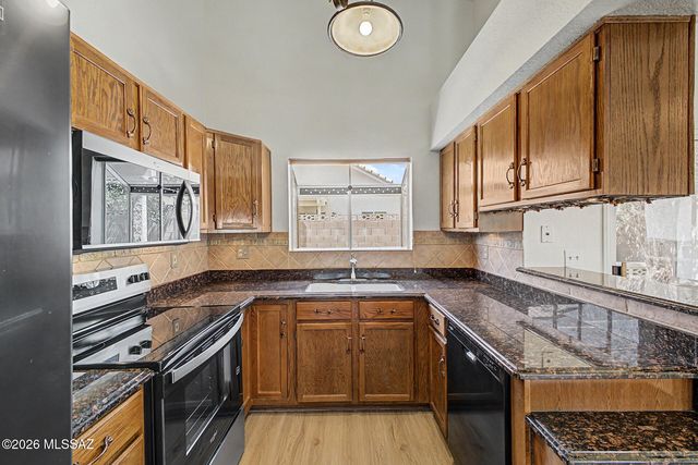 3740 W Koshare Lane, Tucson, AZ 85742