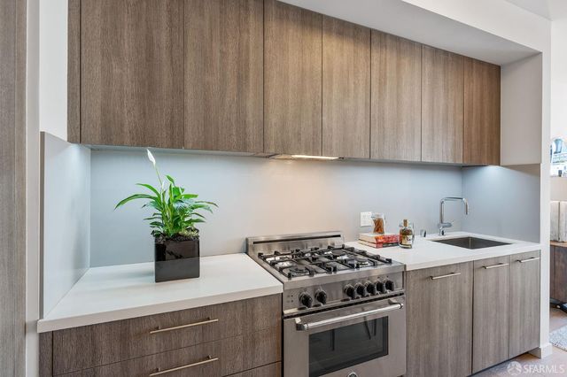 870 Harrison Street 202, San Francisco, CA 94107