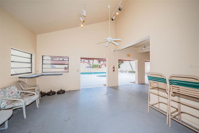 3460 COUNTRYSIDE BOULEVARD 44, Clearwater, FL 33761