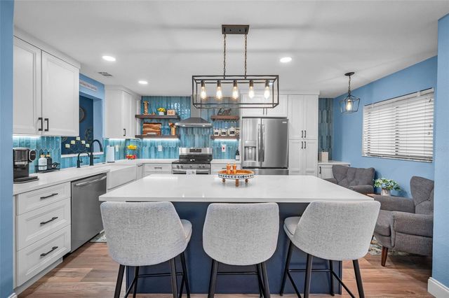 3460 COUNTRYSIDE BOULEVARD 44, Clearwater, FL 33761