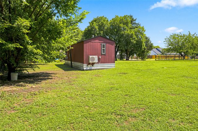 740 E Marshall Avenue, Cooper, TX 75432