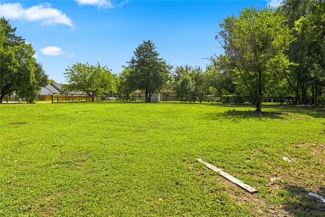 740 E Marshall Avenue, Cooper, TX 75432