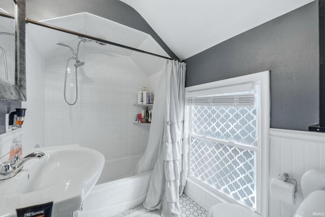 4707 S Calhoun Street, Fort Wayne, IN 46807