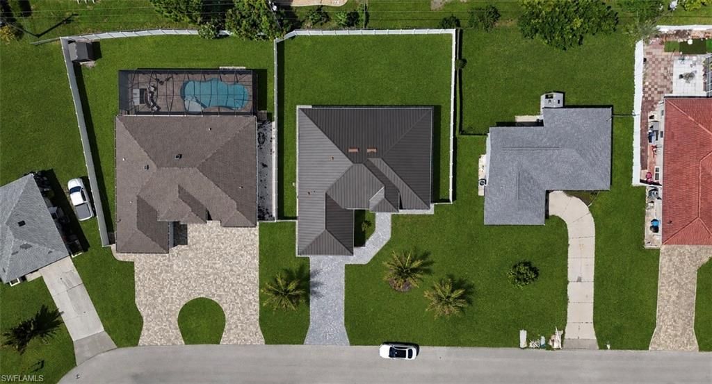427 SW 21st TER, CAPE CORAL, FL 33991 — photo 2