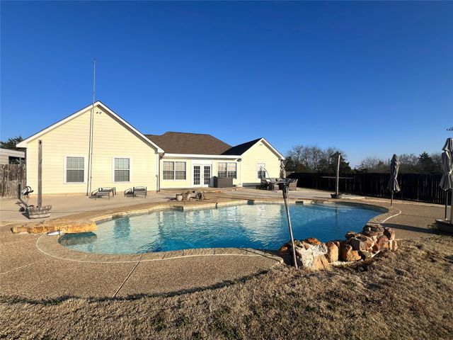 337 County Road 4719, Cumby, TX 75433