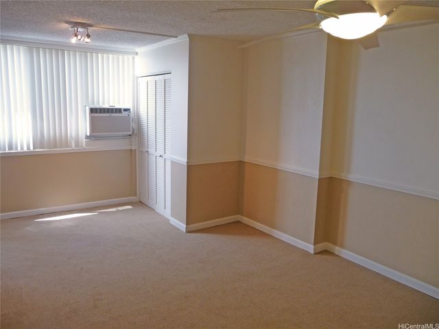 1617 Clark Street 804, Honolulu, HI 96822