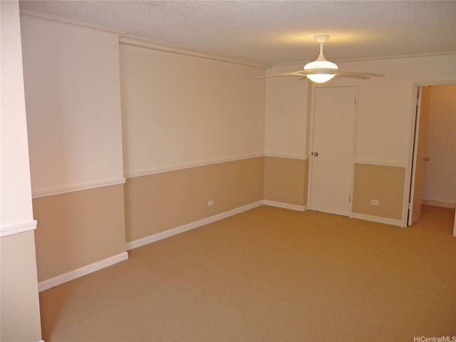 1617 Clark Street 804, Honolulu, HI 96822