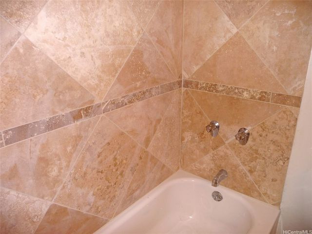 1617 Clark Street 804, Honolulu, HI 96822