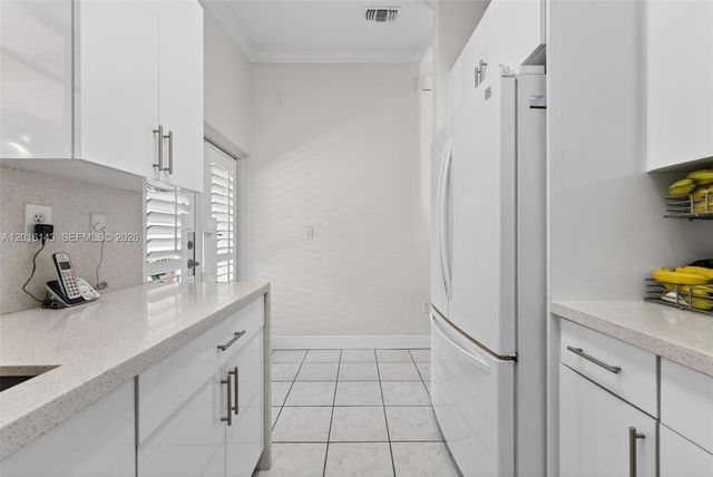 14815 SW 81st St B, Miami, FL 33193