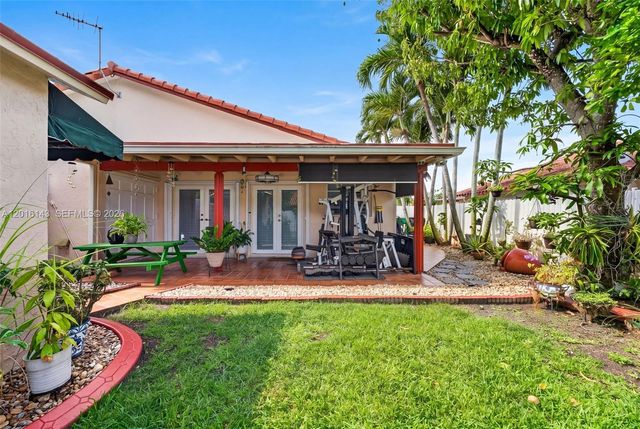 14815 SW 81st St B, Miami, FL 33193