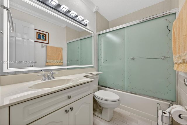 14815 SW 81st St B, Miami, FL 33193