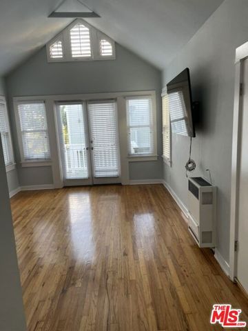 2450 4th Street, Santa Monica, CA 90405