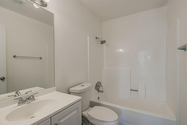 3919 San Isidro Street NW, Albuquerque, NM 87107