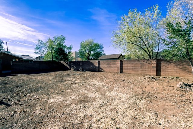 3919 San Isidro Street NW, Albuquerque, NM 87107