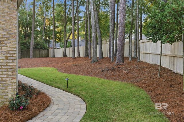 224 North Circle, Fairhope, AL 36532