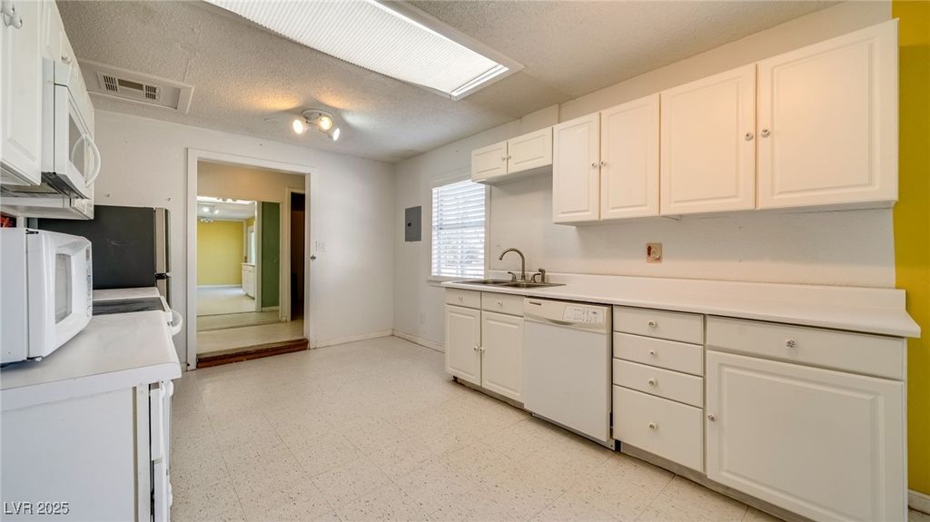 Image 19 of property listing at 3345 Teton Street, Sandy Valley, NV 89019