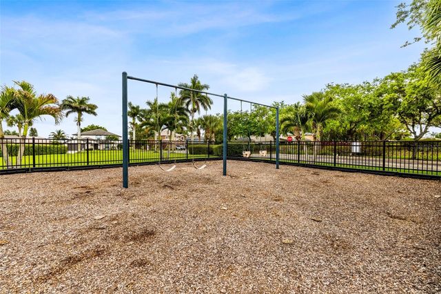 13451 HAMPTON PARK COURT, Fort Myers, FL 33913