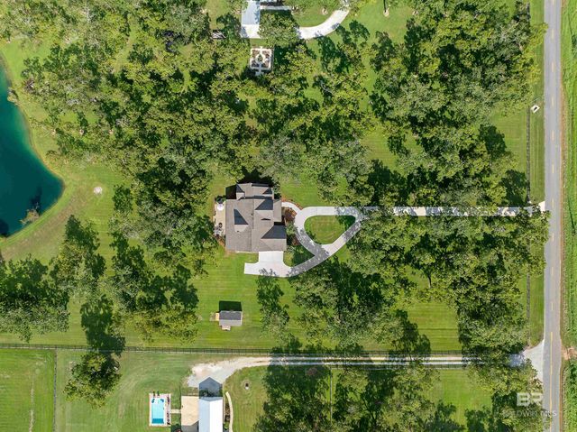 8753 Bishop Road, Fairhope, AL 36532