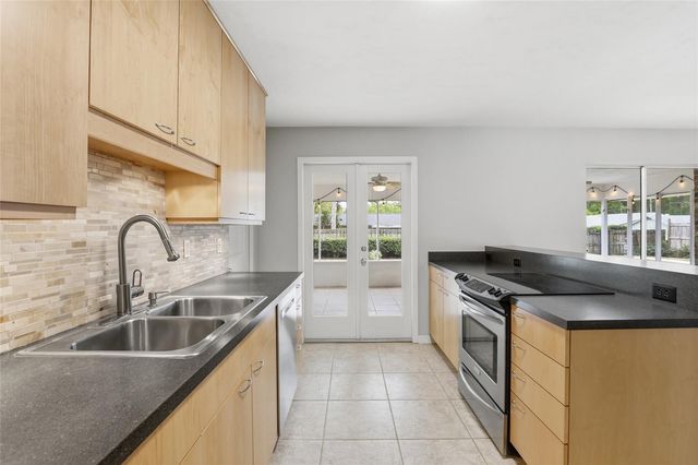 3311 NW 27TH AVENUE, Gainesville, FL 32605