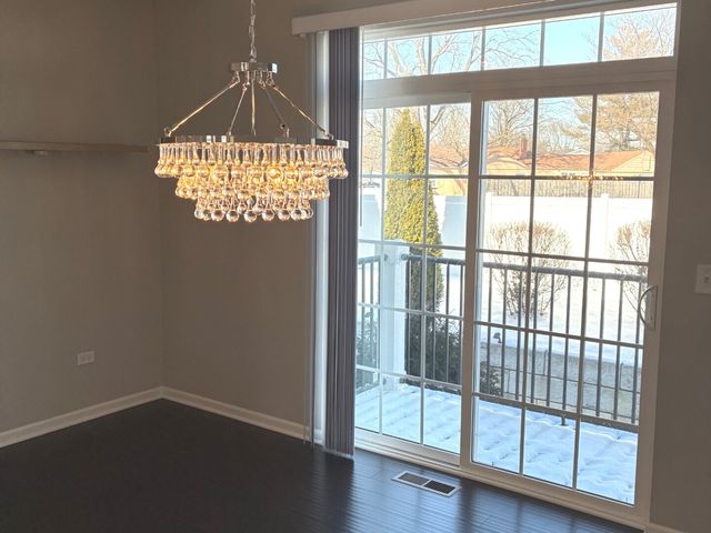 2534 Huntleigh Lane, Woodridge, IL 60517