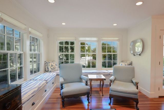 18 Mount Vernon, Barnstable, MA 02647