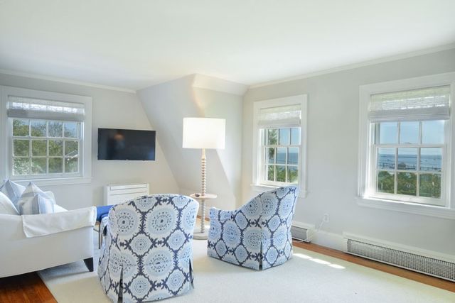 18 Mount Vernon, Barnstable, MA 02647