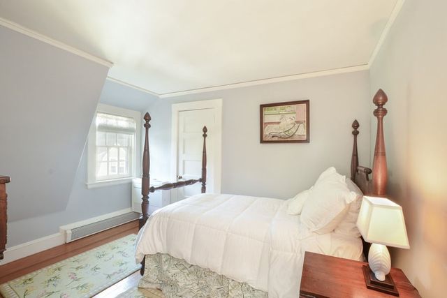 18 Mount Vernon, Barnstable, MA 02647