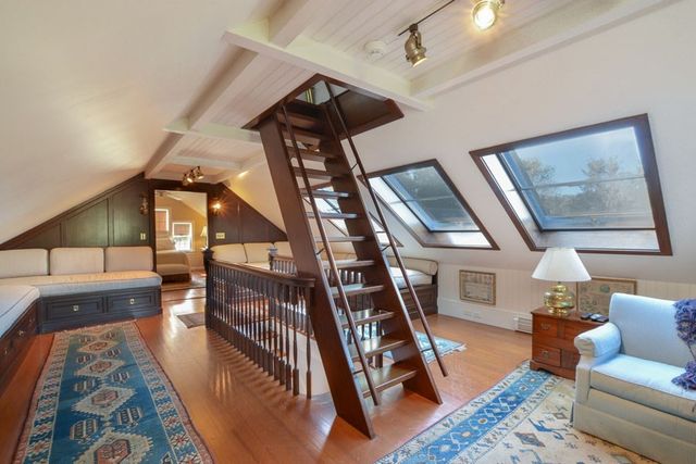 18 Mount Vernon, Barnstable, MA 02647