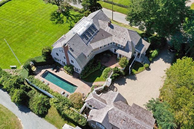 18 Mount Vernon, Barnstable, MA 02647