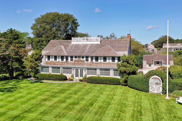 18 Mount Vernon, Barnstable, MA 02647