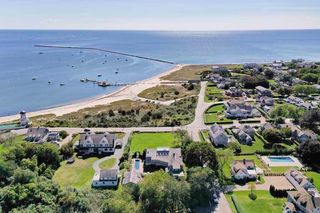 18 Mount Vernon, Barnstable, MA 02647