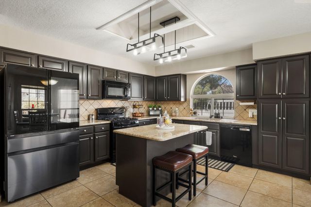 9508 Cody Street NW, Albuquerque, NM 87114