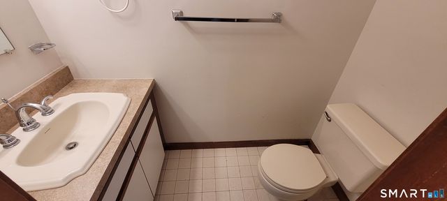 482 Lake Avenue 6, Bristol, CT 06010