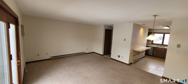 482 Lake Avenue 6, Bristol, CT 06010