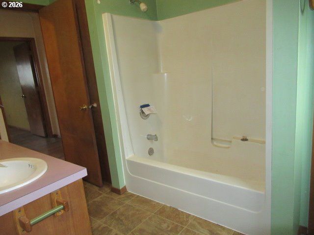 48091 LYONS MILL CITY Dr, Lyons, OR 97358