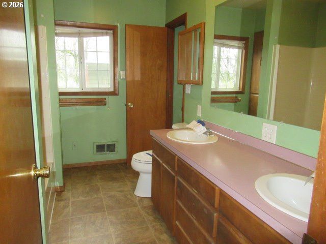 48091 LYONS MILL CITY Dr, Lyons, OR 97358