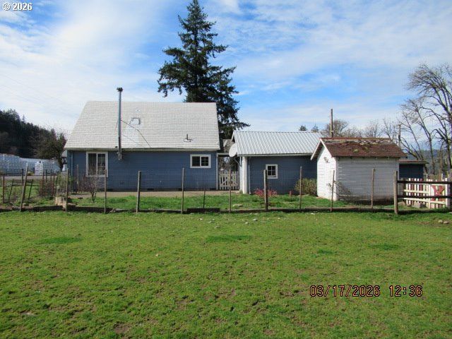 48091 LYONS MILL CITY Dr, Lyons, OR 97358