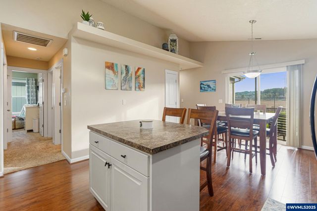 1503 SE Jonathan Av, Dallas, OR 97339