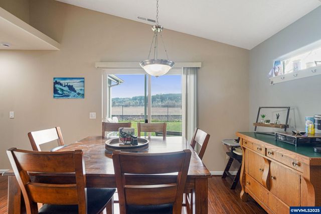 1503 SE Jonathan Av, Dallas, OR 97339