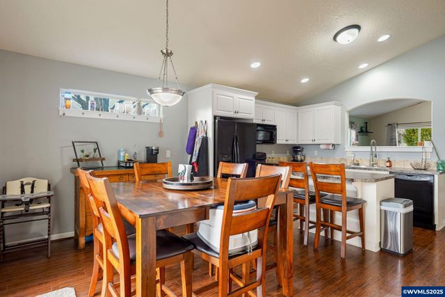 1503 SE Jonathan Av, Dallas, OR 97339