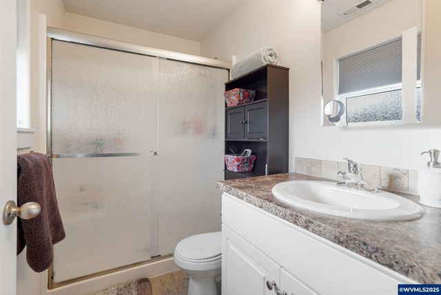 1503 SE Jonathan Av, Dallas, OR 97339