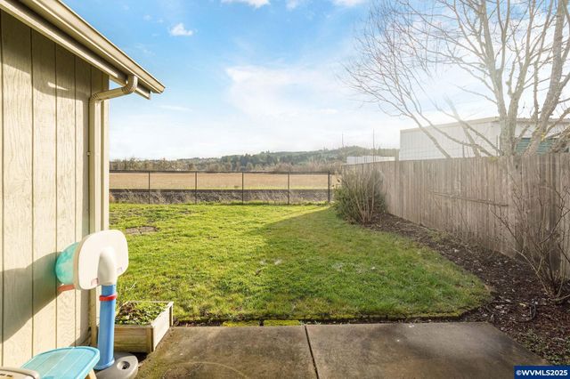 1503 SE Jonathan Av, Dallas, OR 97339