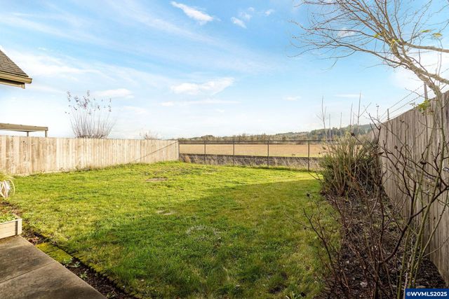 1503 SE Jonathan Av, Dallas, OR 97339