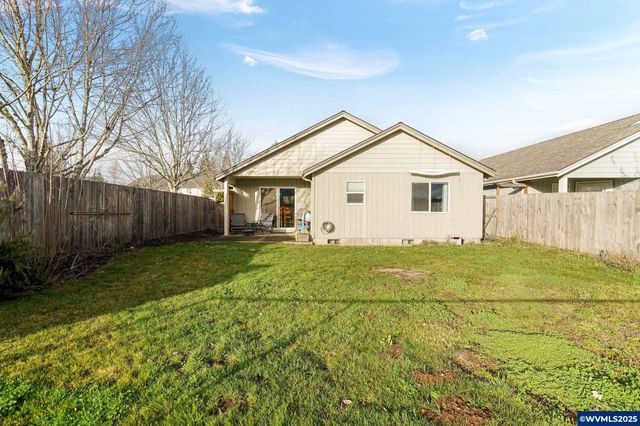 1503 SE Jonathan Av, Dallas, OR 97339