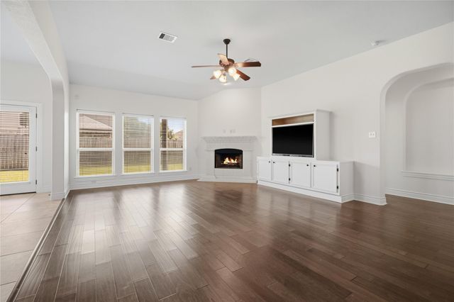 298 West Fork Drive, League City, TX 77573