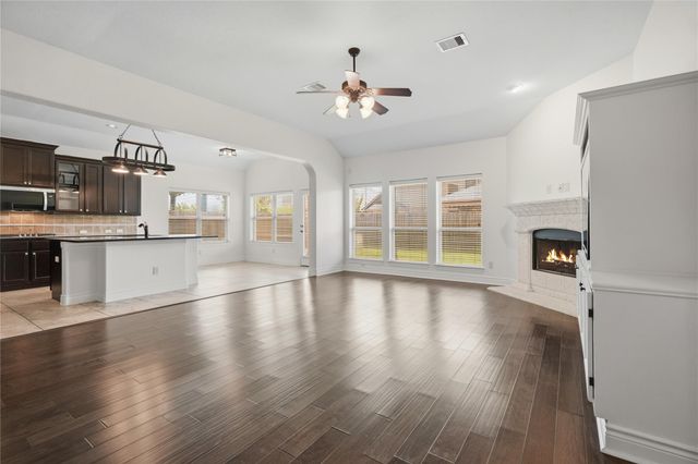 298 West Fork Drive, League City, TX 77573