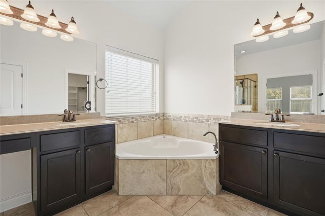 298 West Fork Drive, League City, TX 77573